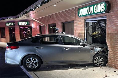 Police: Loudoun Co. gun store burglary suspects drove stolen car into building, took ‘multiple’ guns